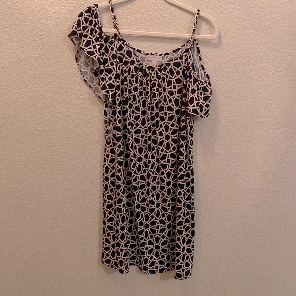 Black and white off-the-shoulder geometric dress